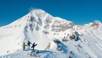 北美地区最佳滑雪胜地 无论是滑雪专家还是新手都能满足需求